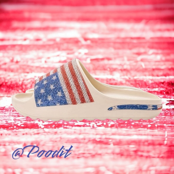 Super cute rhinestone patriotic slides sz 7, 8, 8.5 - Picture 2 of 8